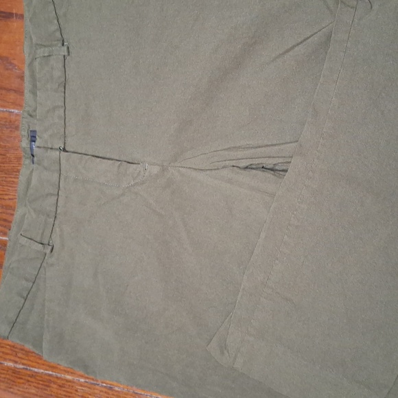 Worthington 16P slim fit capris. - Picture 1 of 8
